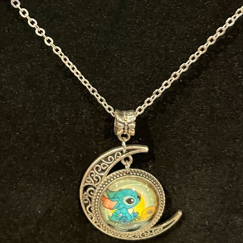 Disney Lilo & Stitch moon necklace